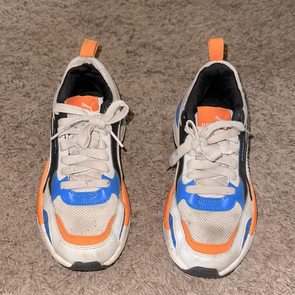 Boys puma sneakers